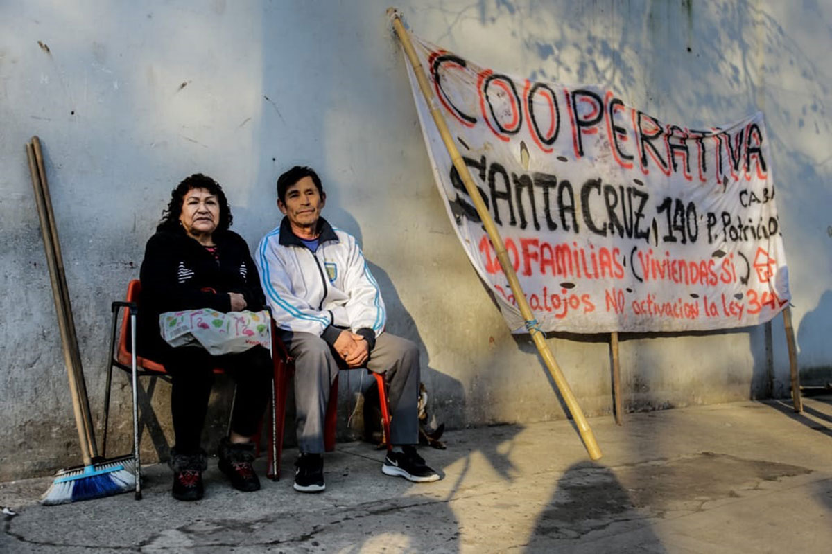 Casa Santa Cruz: concentración y radio abierta en el Obelisco para frenar el desalojo