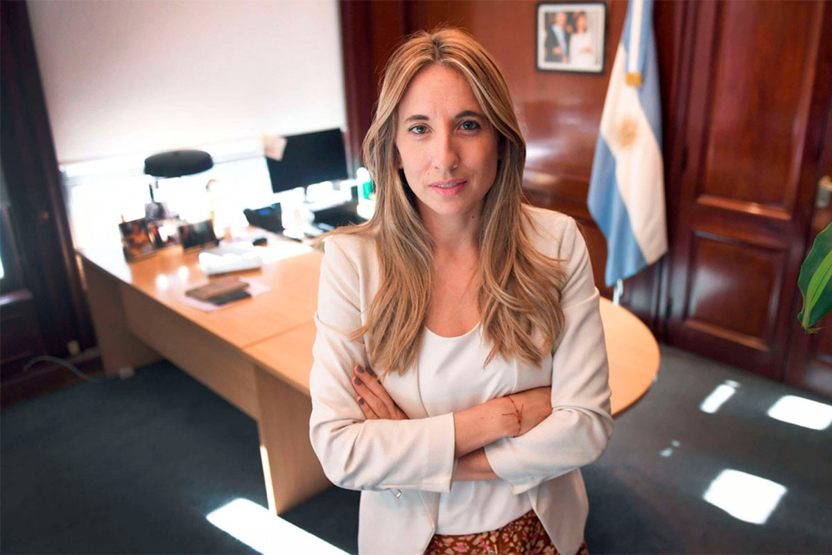 Cecilia Nicolini: «Están en juego inversiones millonarias para la Argentina con una persona que niega el cambio climático como Milei»