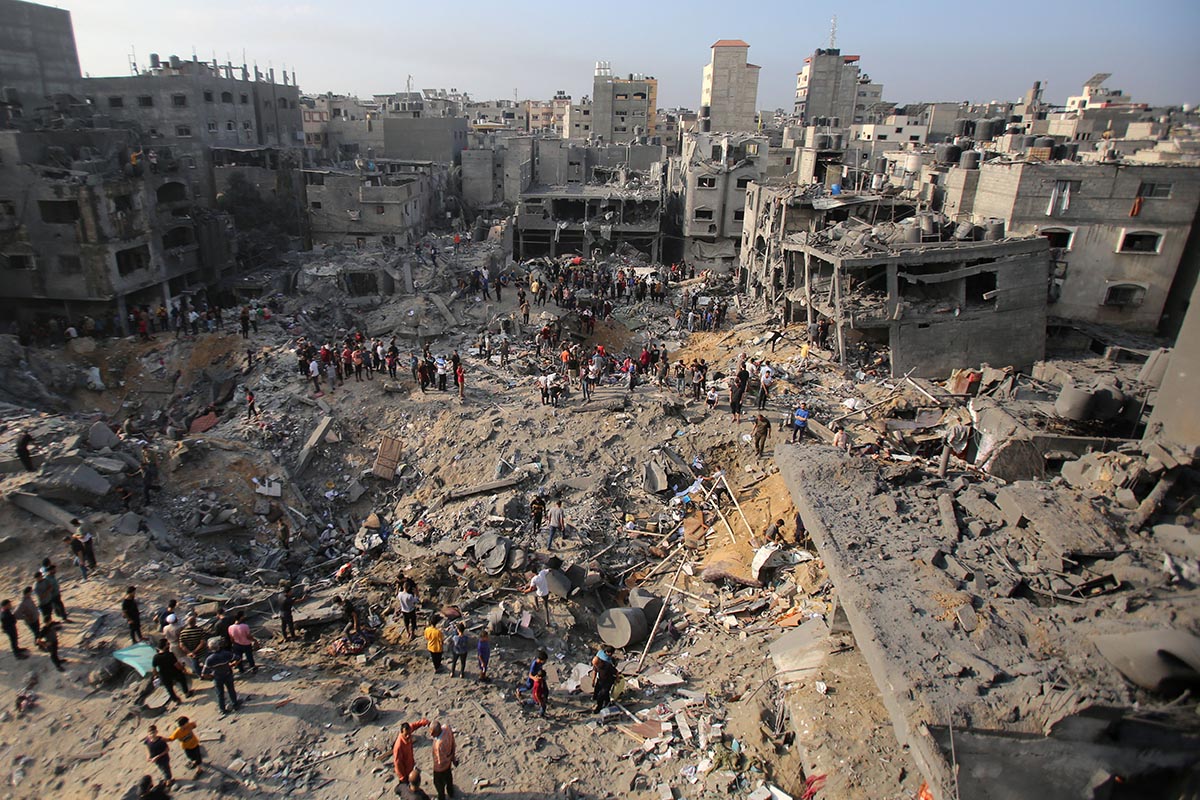 Crece la condena internacional al mortífero bombardeo de Israel a un campo de refugiados