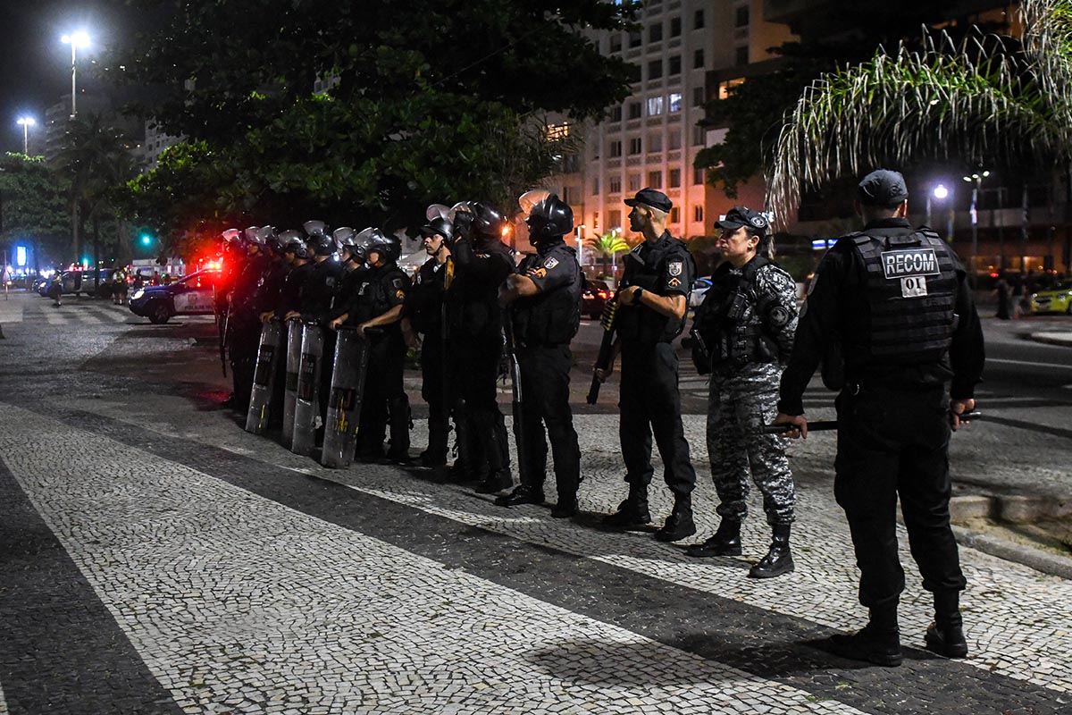 Tras un jueves de terror en Río, Scioli denunció «la brutalidad» de la Policía brasileña contra los hinchas de Boca