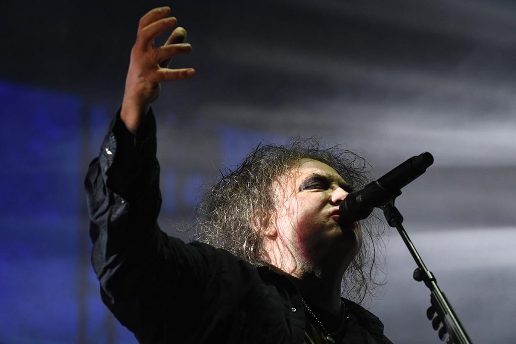 Salió el esperado nuevo disco de The Cure y supera por mucho las expectativas 1 Salió el esperado nuevo disco de The Cure y supera por mucho las expectativas