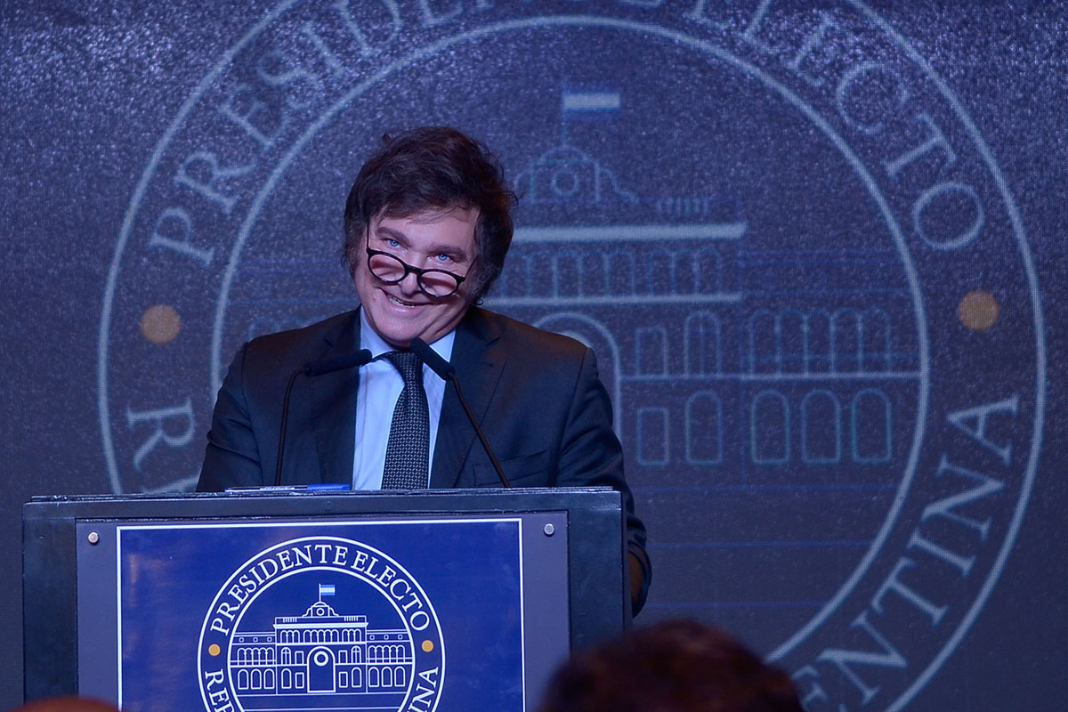 Milei anunció que, el día después de asumir, convocará a sesiones extraordinarias del Congreso