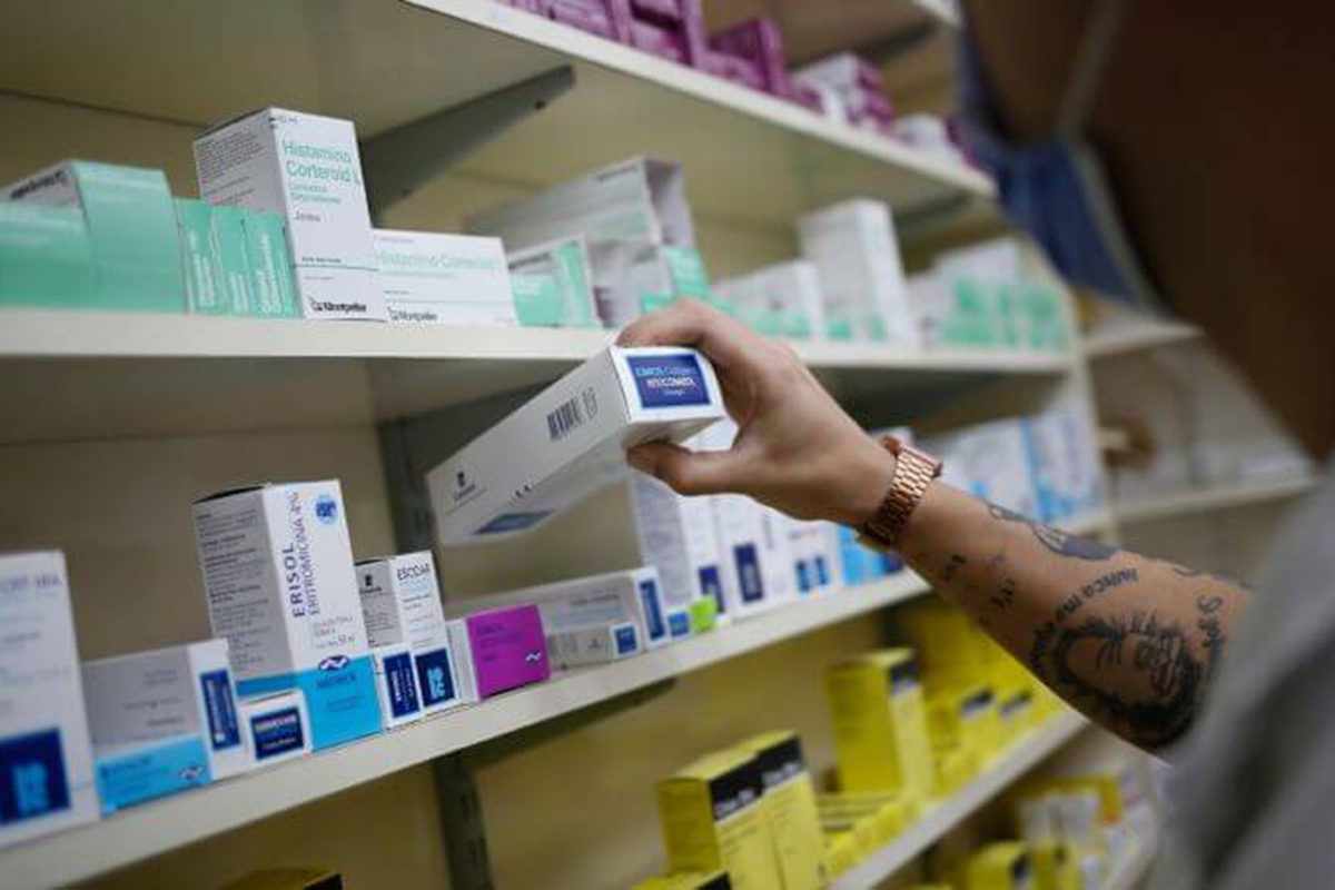 Crisis en la salud: se dejaron de comprar casi 18 millones de medicamentos por mes