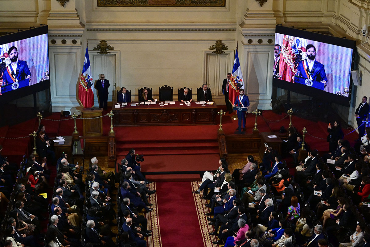 El siniestro fantasma de la derecha pinochetista sigue abrazando a Chile