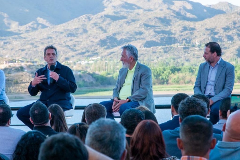 Massa: "Nunca más Córdoba deberá hacer juicio para tener lo que le corresponde"