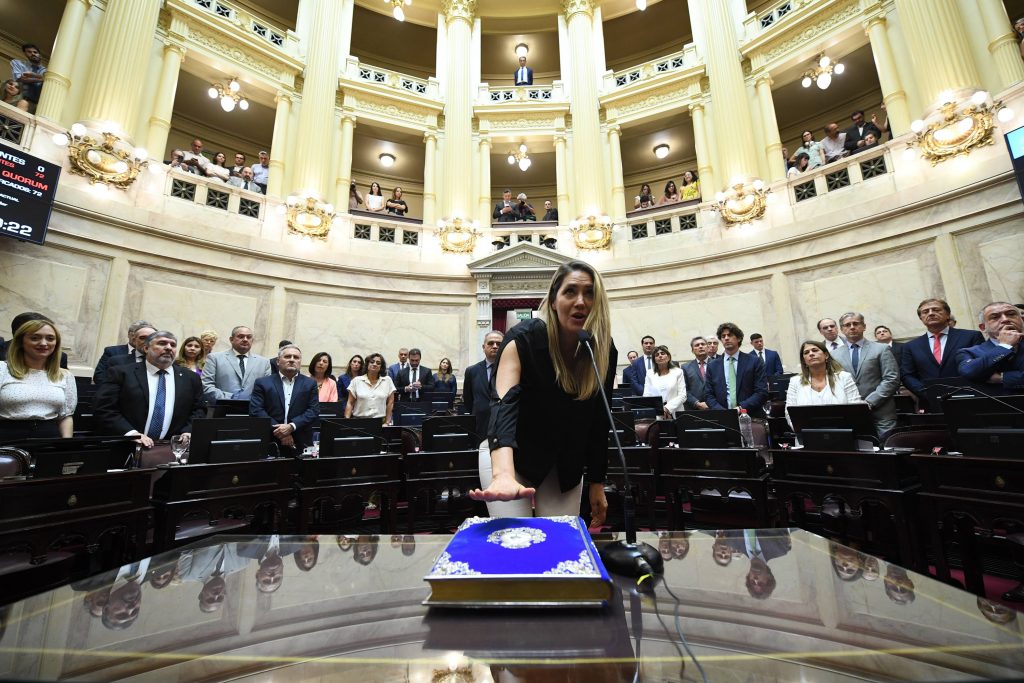 Villarruel logró elegir autoridades del Senado pero puso al bloque de La Libertad Avanza al borde de la ruptura 2 Villarruel logró elegir autoridades del Senado pero puso al bloque de La Libertad Avanza al borde de la ruptura