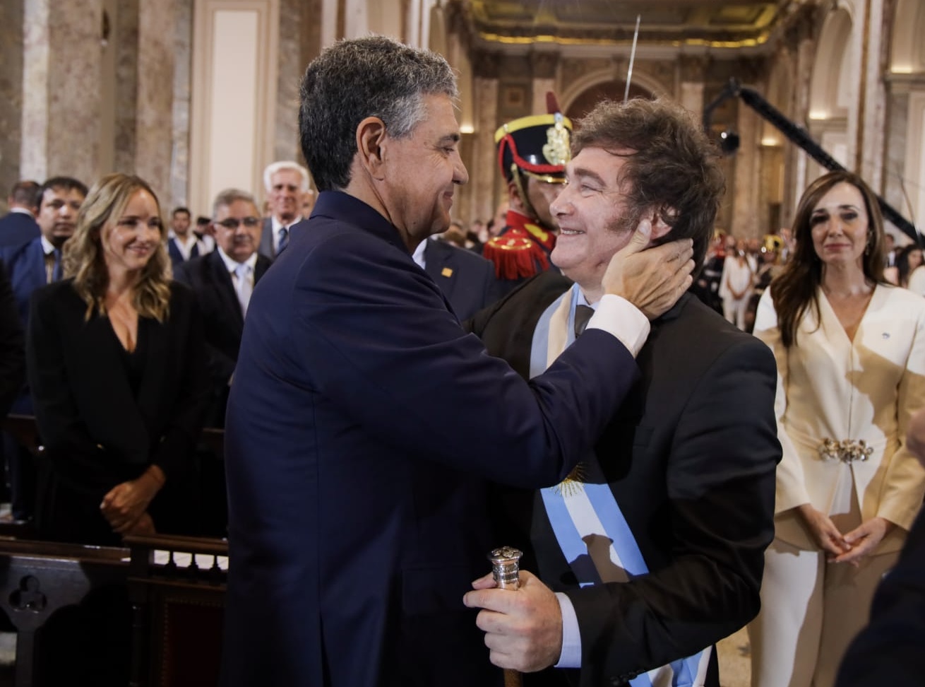 La motosierra de Jorge Macri: echaron a casi 90 trabajadores del Ministerio de Educación porteño