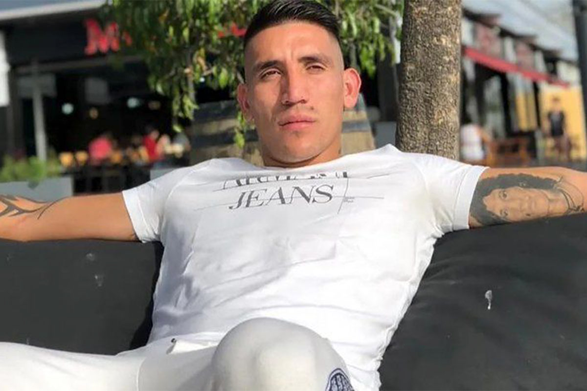 El futbolista Ricardo Centurión intentó evadir un control policial y dio positivo en cocaína