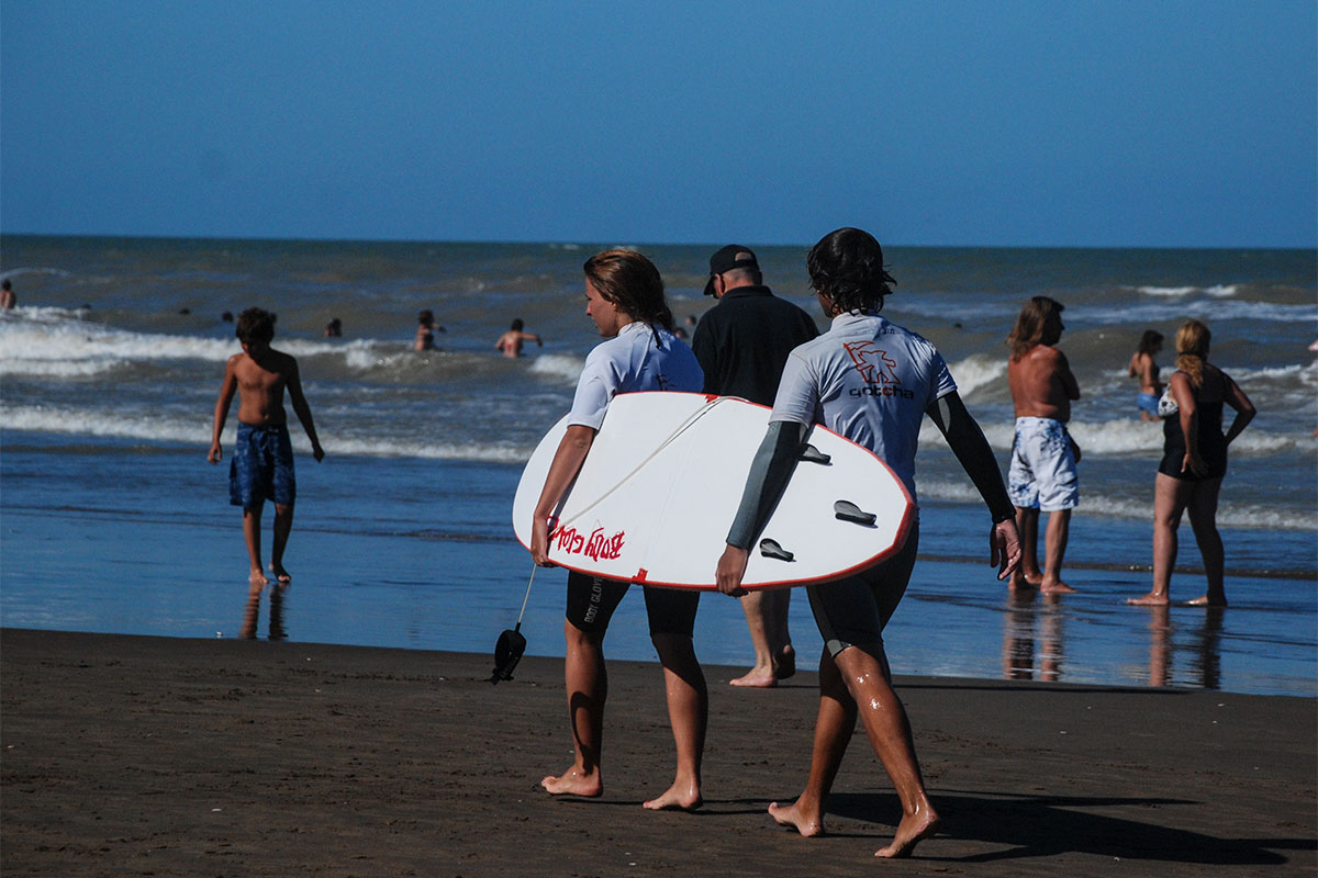 Verano 2024: menos turistas, estadías más cortas y subió el gasto promedio