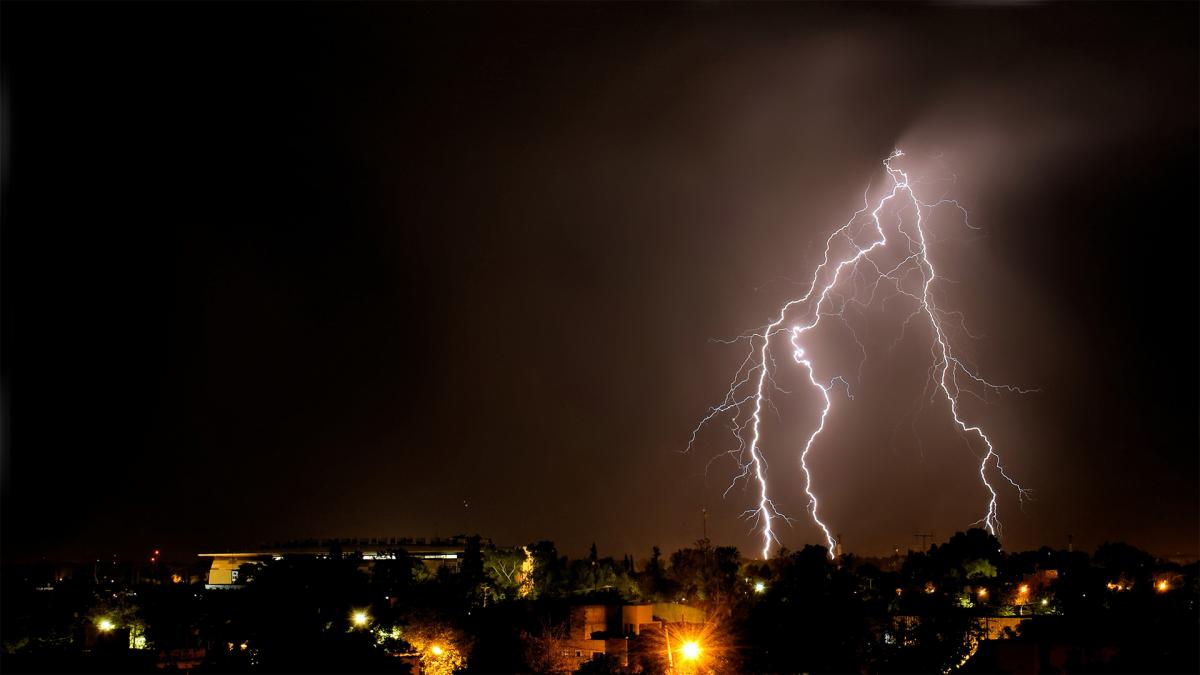 El corte de energía en todo el NOA y el peligroso antecedente de la falla del sistema interconectado nacional