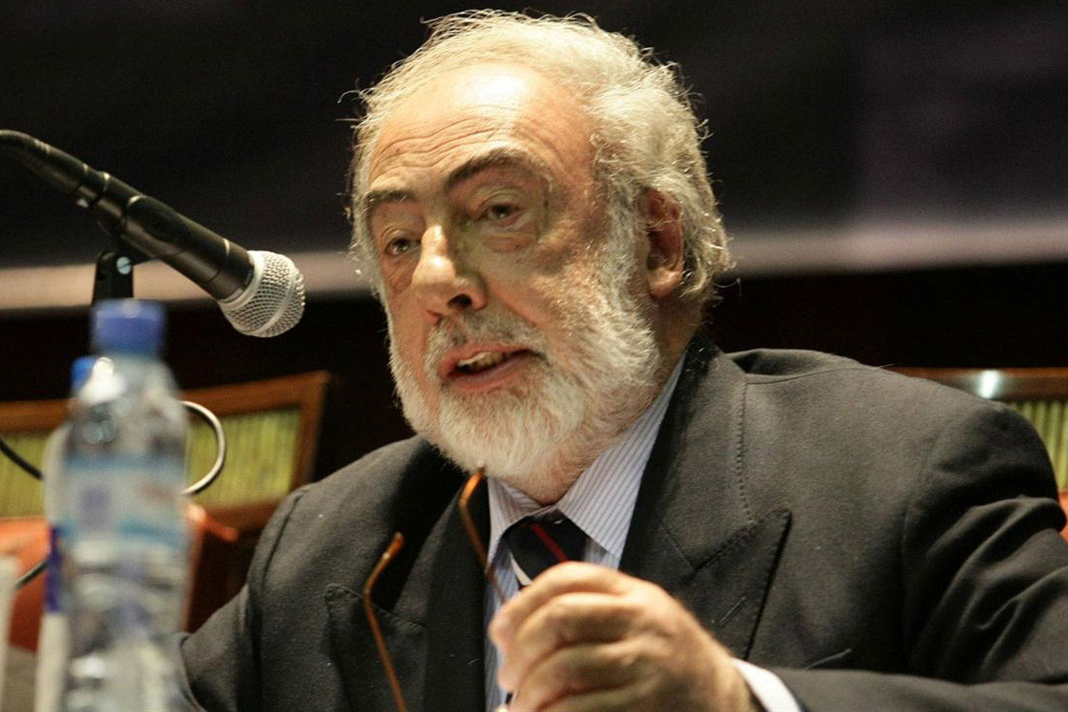 Eduardo Barcesat: «El presidente violó la Constitución y el DNU es de nulidad absoluta»