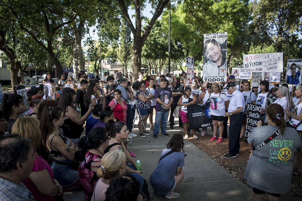 Caso Araceli Fulles: realizaron una marcha tras la absolución de los tres imputados