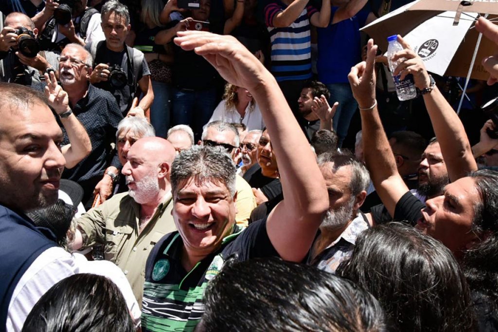 Unidad para confrontar a este modelo económico 1 Unidad para confrontar a este modelo económico