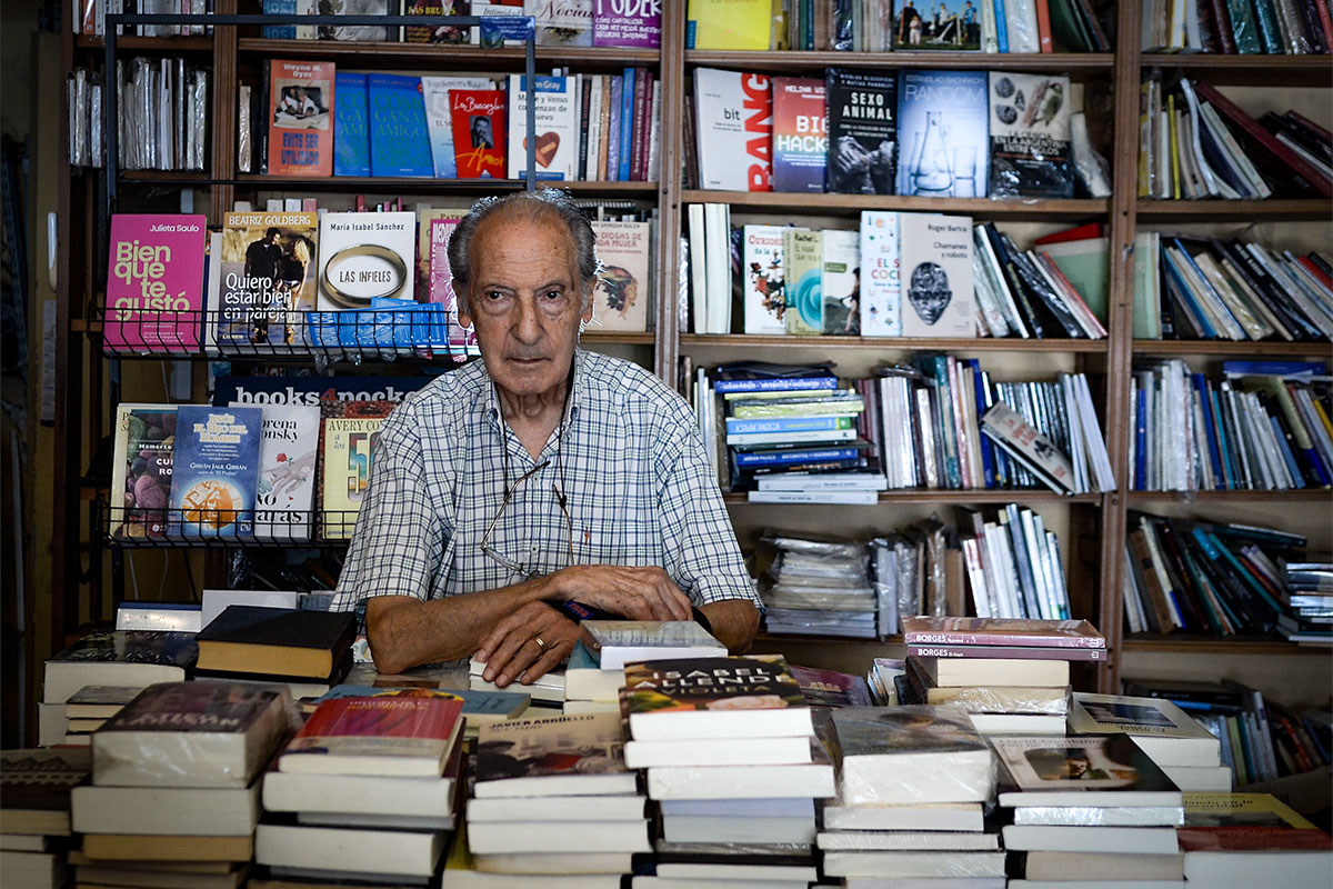 Carlos Croza cierra la legendaria Librería del Norte