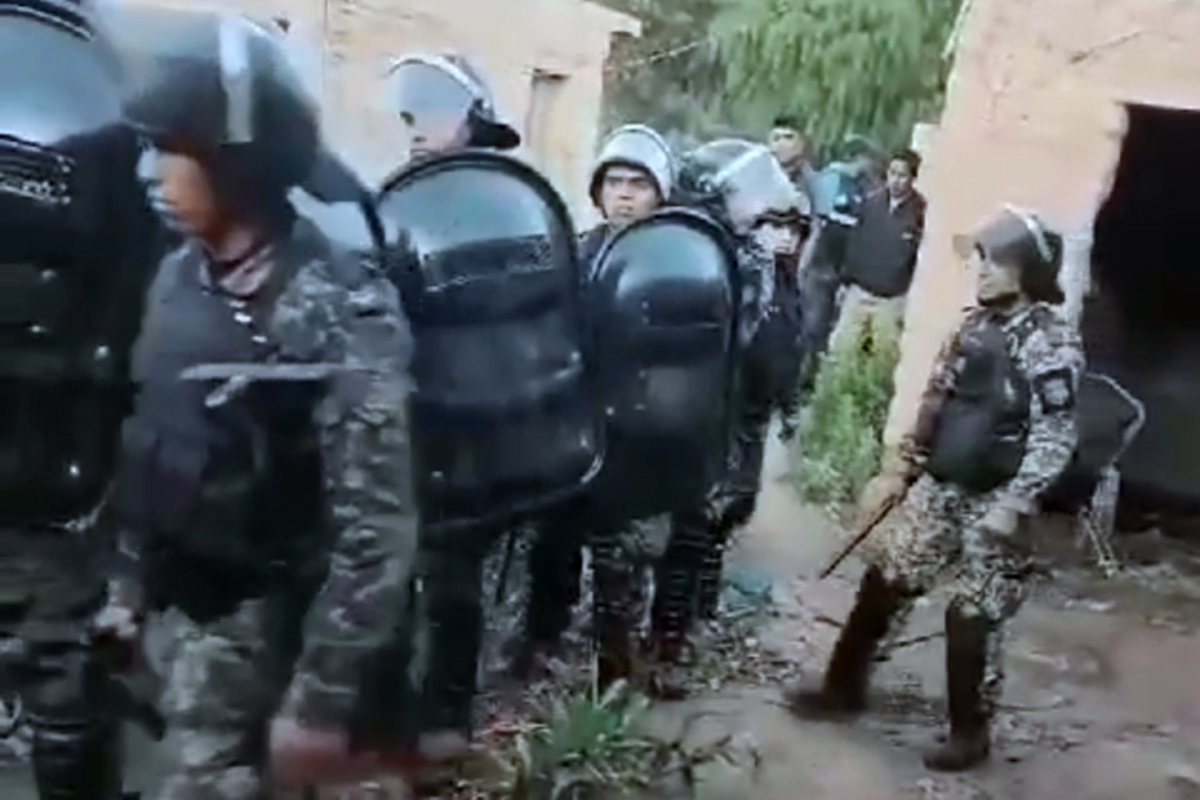 Jujuy: fuerzas de seguridad desalojaron en forma violenta a familias ferroviarias