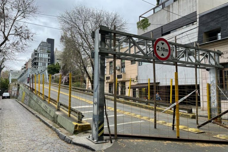 Puente Ciudad de la Paz una obra abandonada por el gobierno porteño