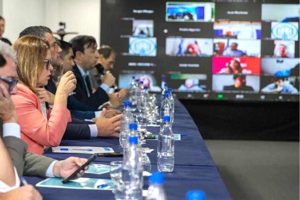 Quinientos intendentes de todo el país fueron a la Justicia contra el DNU de Milei 1 intendentes