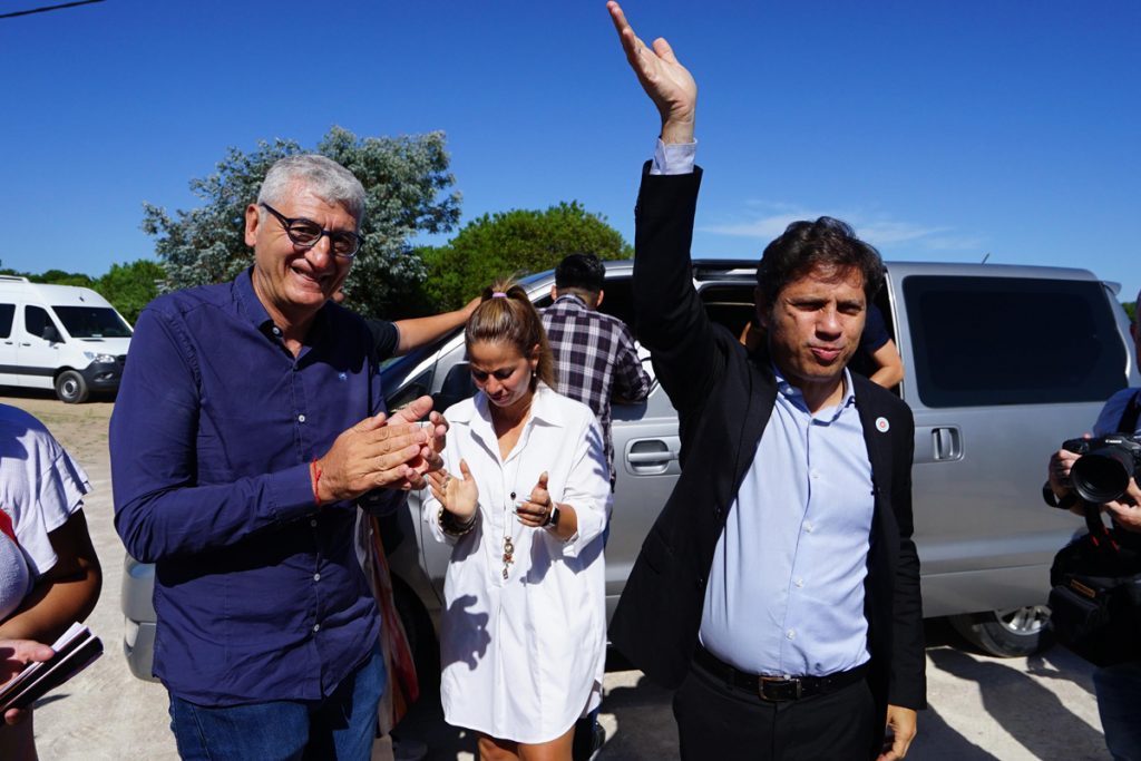 Gustavo Barrera: "El consumo esta temporada en Villa Gesell bajó entre 25 y 30% por las medidas del gobierno nacional" 1 Gustavo Barrera: "El consumo esta temporada en Villa Gesell bajó entre 25 y 30% por las medidas del gobierno nacional"