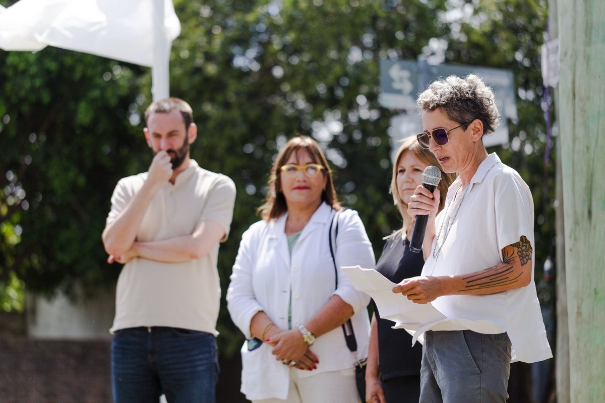 Señalizaron en Hurlingham la esquina donde fueron secuestrados Ana María Caruso y Roberto Carri