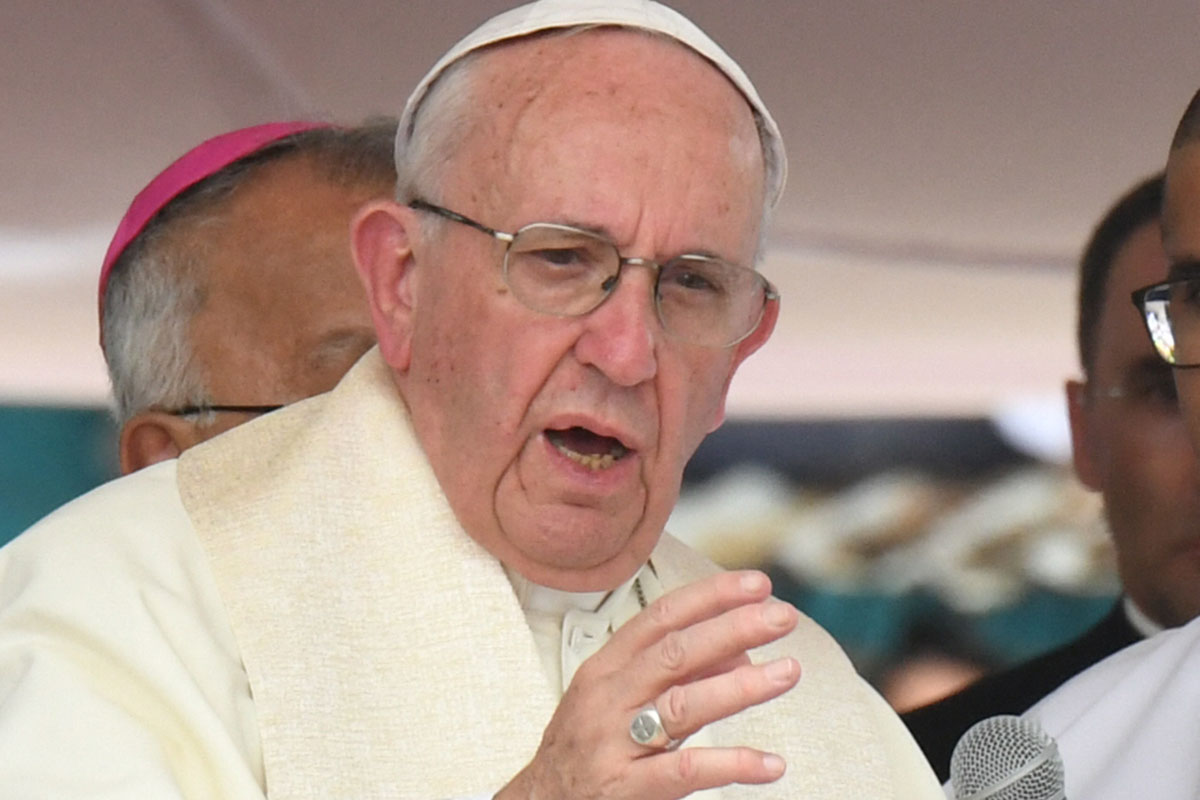 El Papa Francisco aseguró que el Estado es «más importante que nunca» y Adorni le respondió