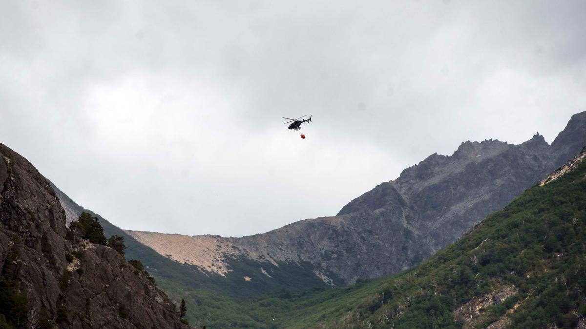 Cierran varios recorridos turísticos en Bariloche por el fuego
