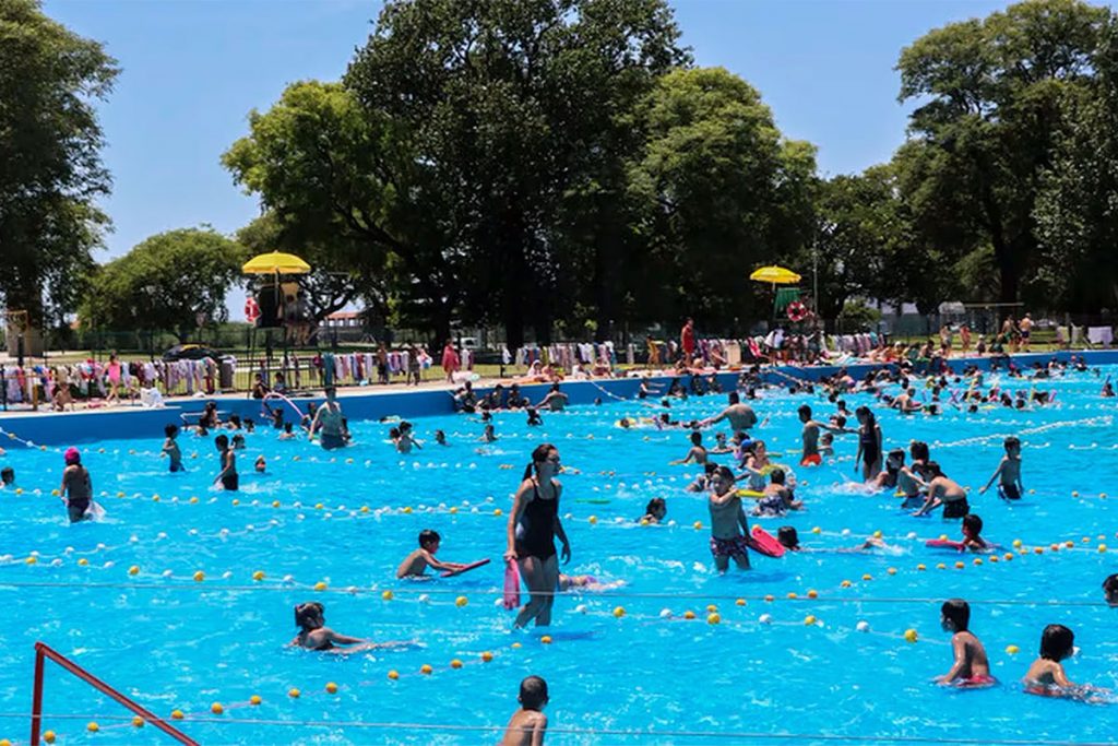 Temporada de piletas para hacer frente al calor: cuánto cuestan y dónde están 3 Temporada de piletas para hacer frente al calor: cuánto cuestan y dónde están