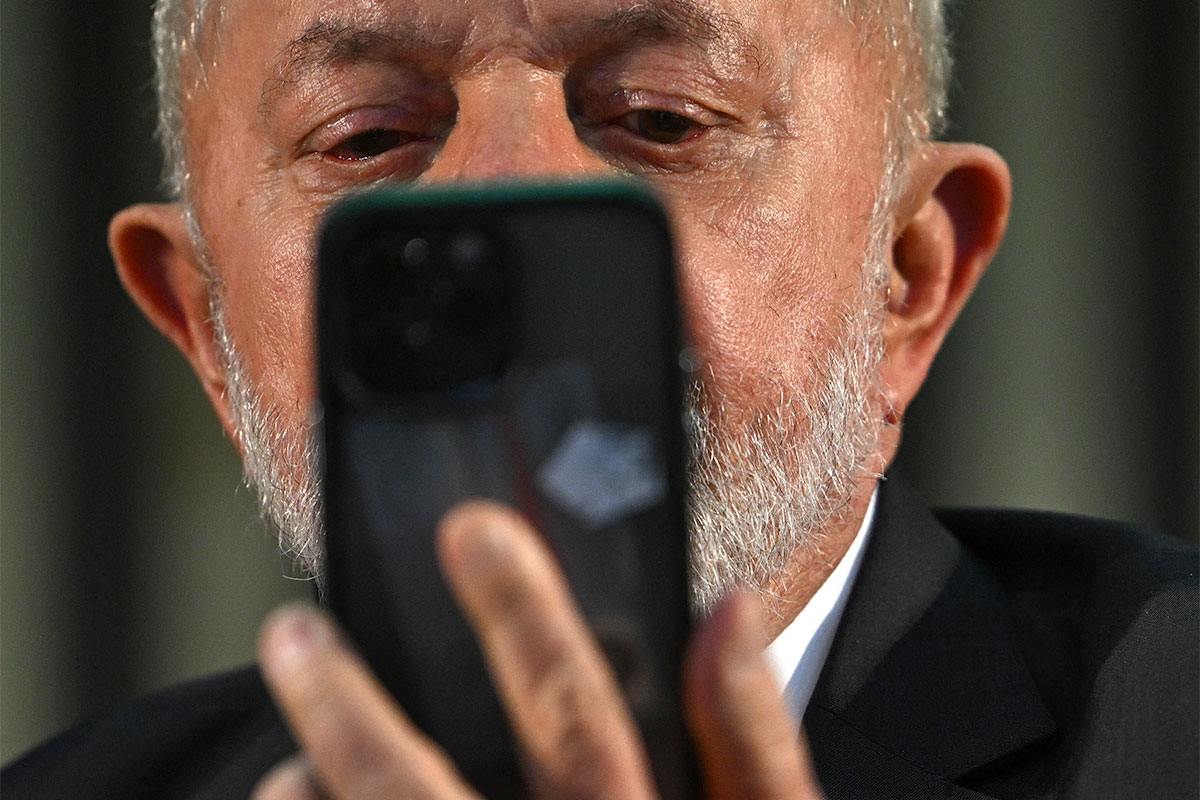 Lula insiste en la conveniencia de regular las redes sociales