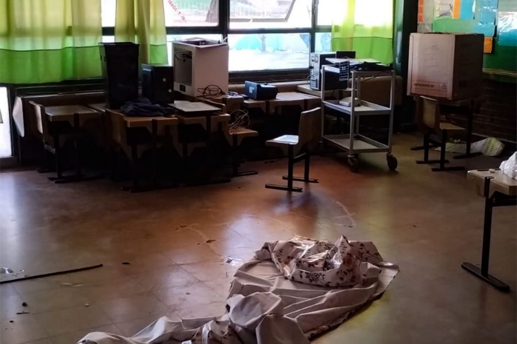 Robaron una escuela pública en Floresta y crecen las críticas por la falta de seguridad de la Ciudad