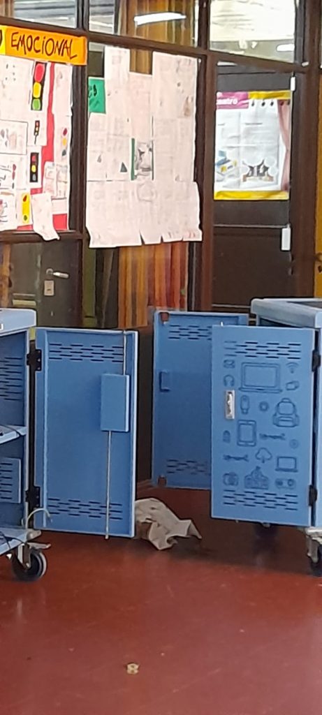 Robaron en otra escuela de Palermo y se llevaron 200 notebooks