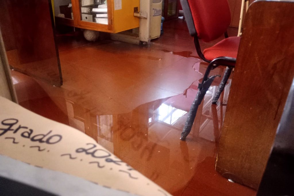 Crece la inseguridad en CABA: en una semana robaron dos veces una escuela pública de Flores 1 Crece la inseguridad en CABA: en una semana robaron dos veces una escuela pública de Flores