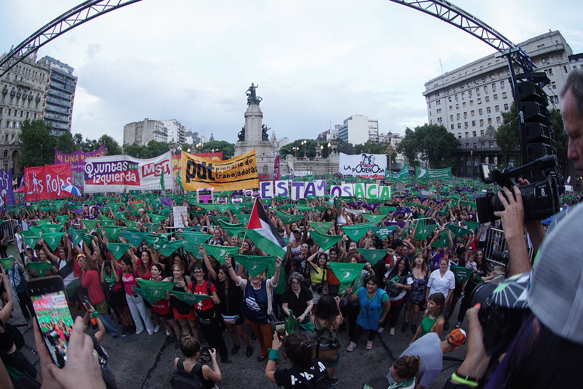8M en la calle: las imágenes de la protesta feminista en el Congreso