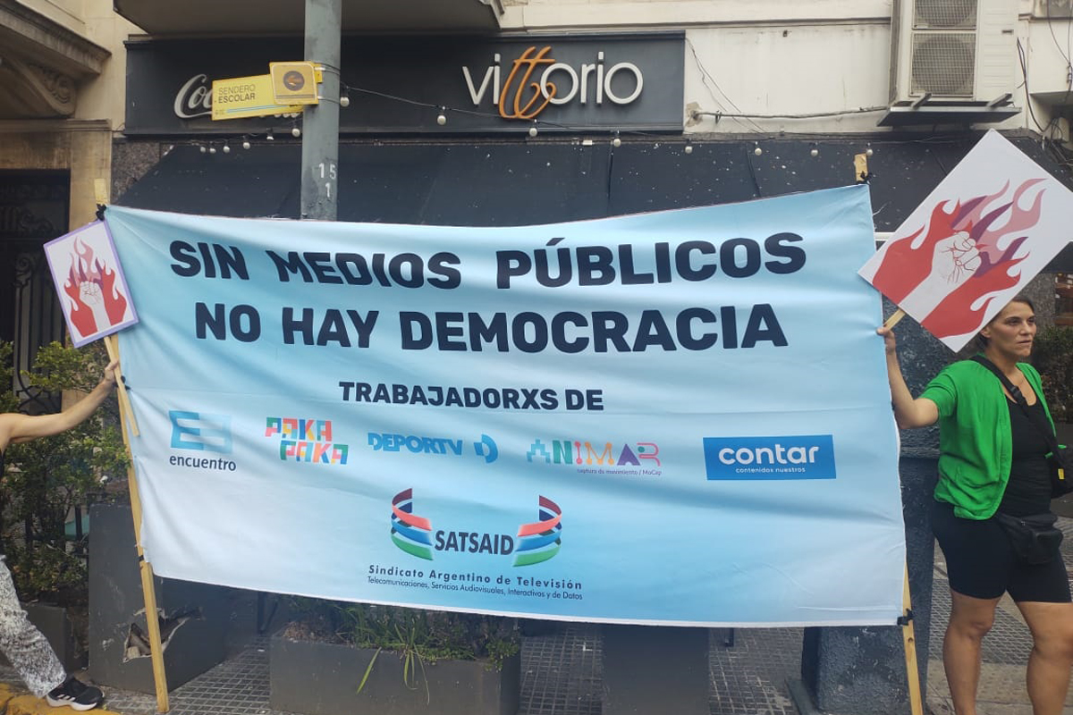 La periodista riojana Manuela Calvo cuenta cómo fue el sistema de persecución y amenazas que la sacó del país