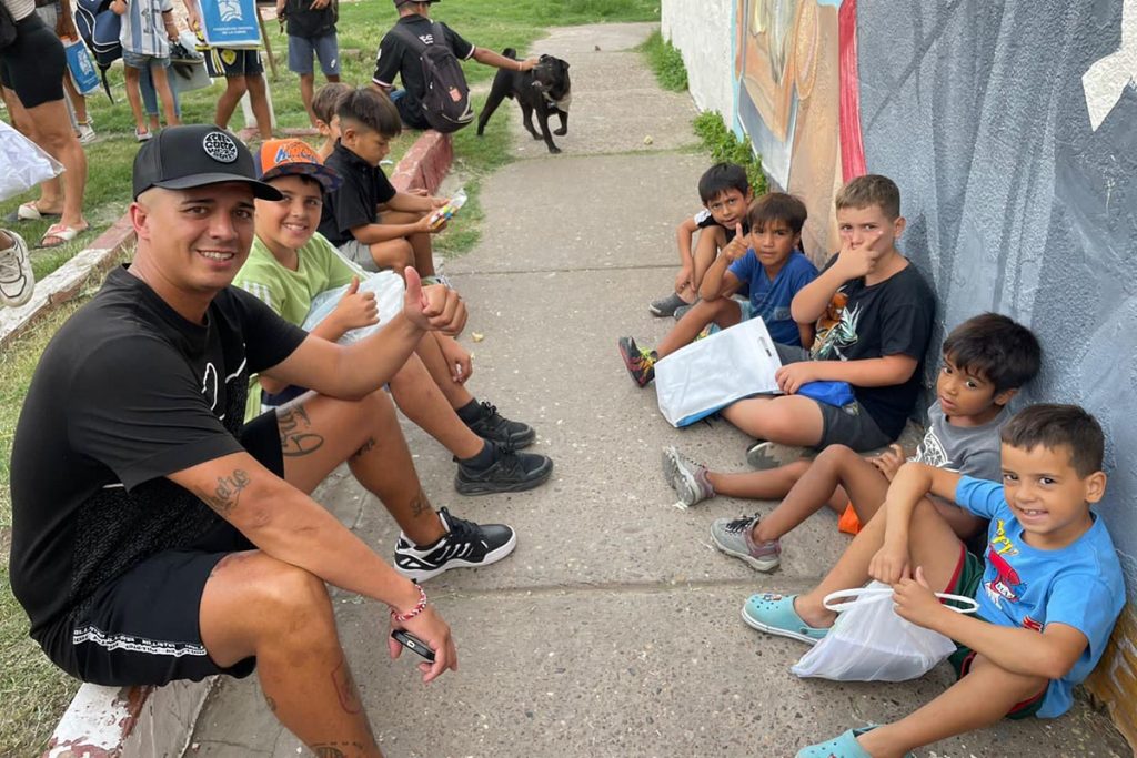 Una actividad solidaria para pedir justicia por “Pipi” Alonso, el hincha de Estudiantes asesinado de un tiro en la cabeza 1 Una actividad solidaria para pedir justicia por “Pipi” Alonso, el hincha de Estudiantes asesinado de un tiro en la cabeza