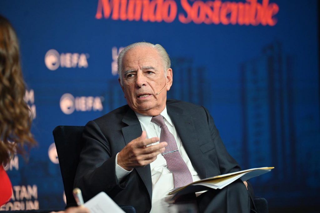 En medio del escándalo $Libra, Milei bajó los decibeles contra los empresarios y les pidió inversiones 3 En medio del escándalo $Libra, Milei bajó los decibeles contra los empresarios y les pidió inversiones