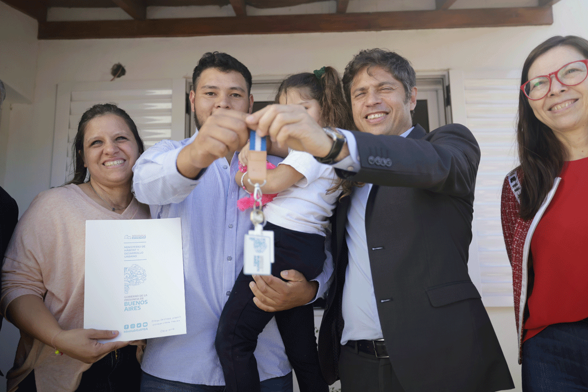 Kicillof sostuvo que Milei celebra la «fiesta» de la timba financiera mientras el resto de al economía «se desploma»