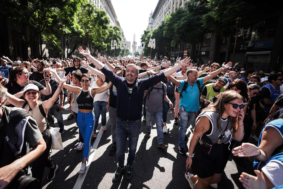 Máximo Kirchner: “Se pone en duda la tragedia argentina y eso nunca es bueno”