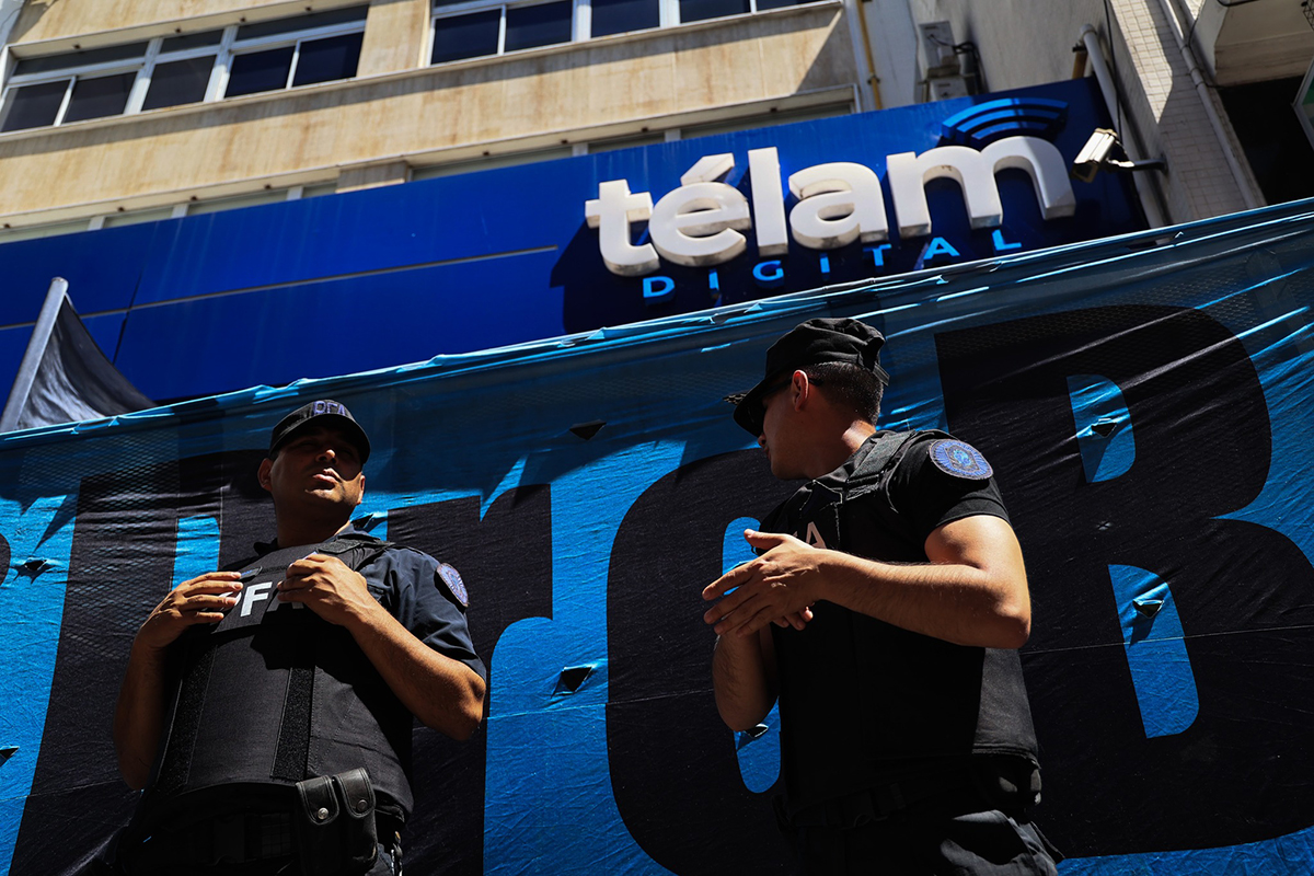 Trabajadores de Télam cumplen 30 días de acampe y lucha en defensa de la agencia nacional de noticias