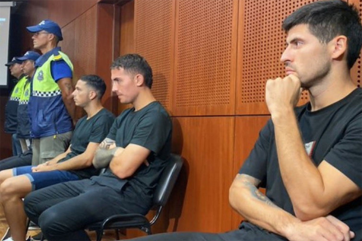 Abuso sexual: arresto domiciliario para tres jugadores de Vélez y libertad condicional para el restante