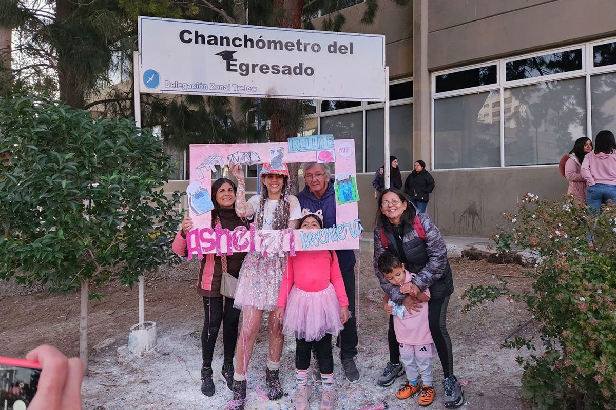 A pesar de los ataques y del relato del gobierno, crece la cantidad de estudiantes universitarios graduados