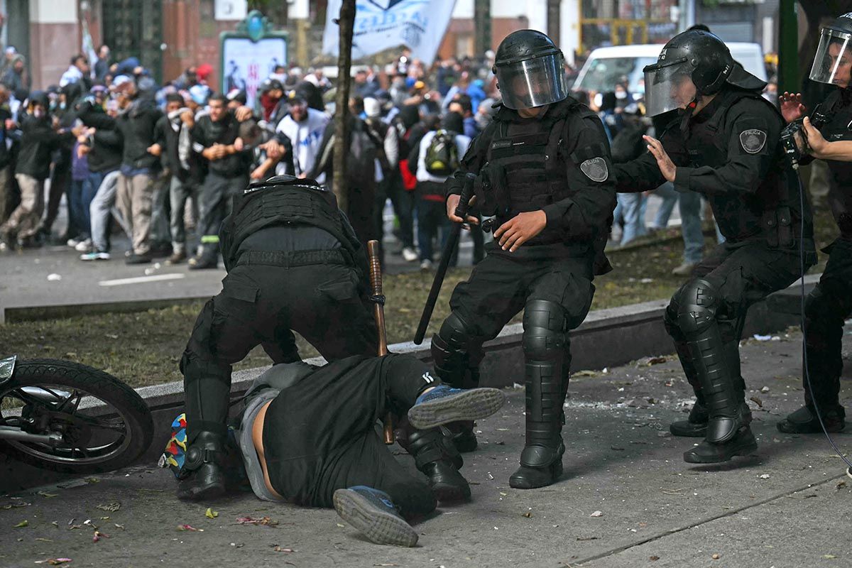 Piden interpelar a Jorge Macri y a Waldo Wolff por «retención ilegal» de trabajadores y diputados