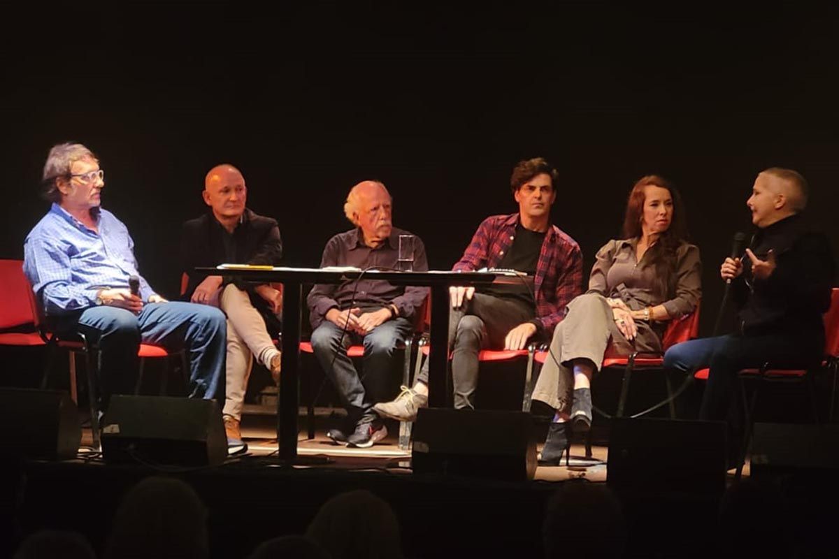 Frente de Artistas y Trabajadores de las Culturas: encuentro y convocatoria