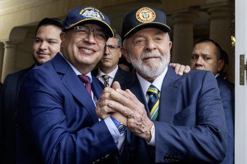 Por pedido de Petro, Lula se comprometió a promover el ingreso de Colombia a los Brics