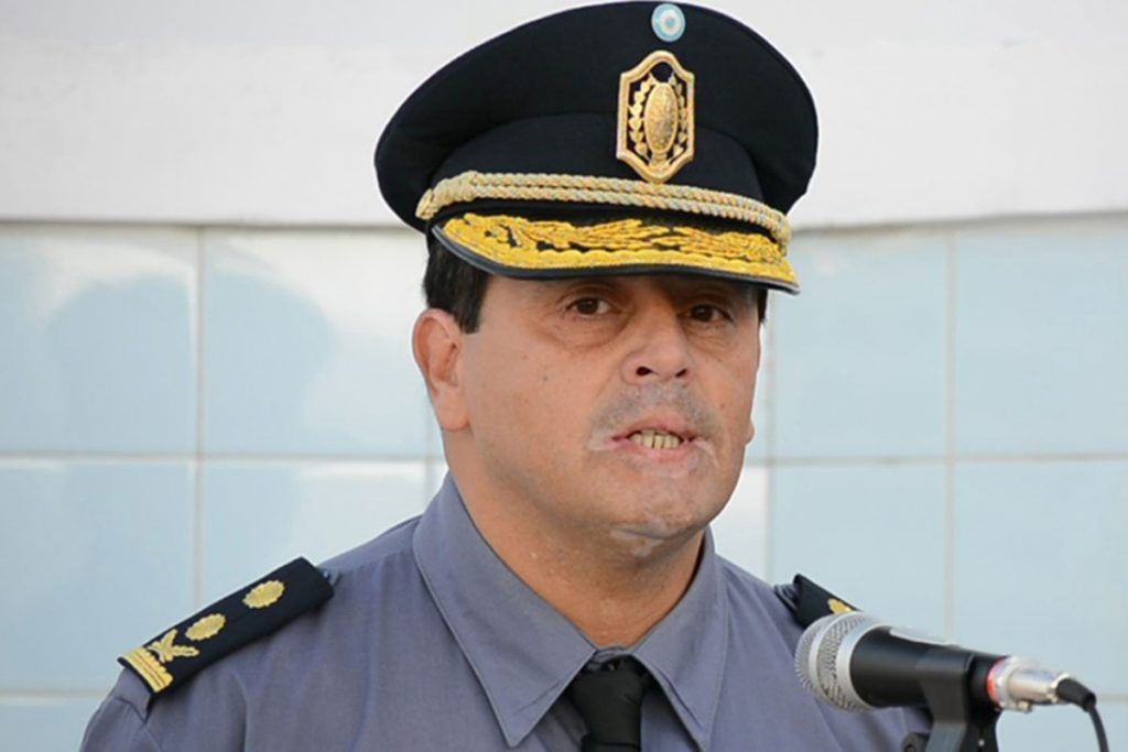 Santa Fe: estudian indultar a un policía condenado por gatillo fácil 2 Santa Fe: estudian indultar a un policía condenado por gatillo fácil