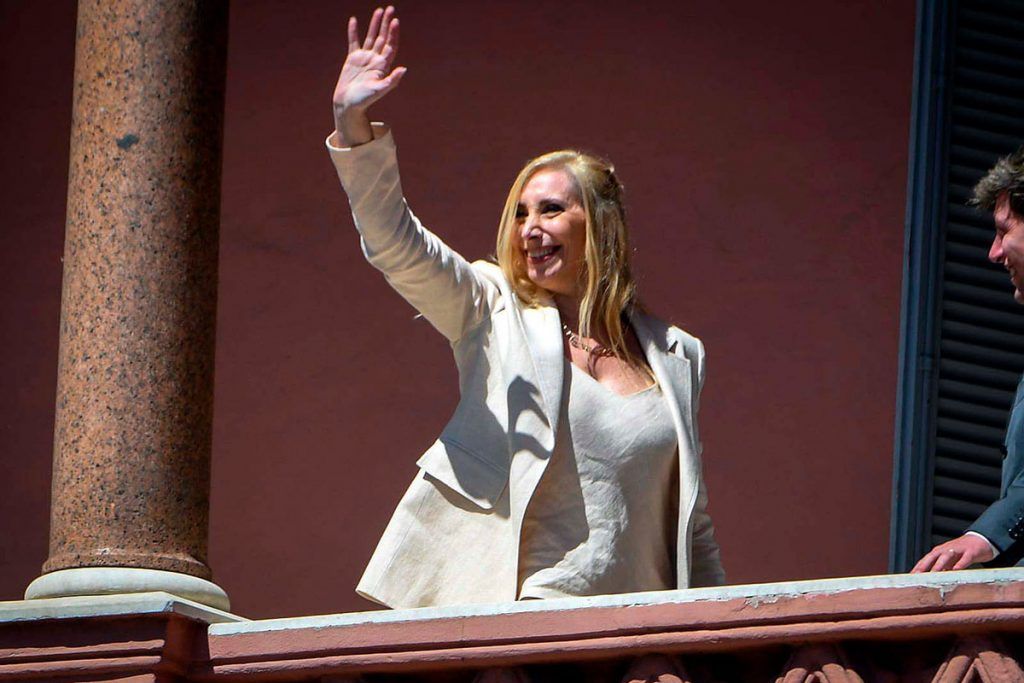 La telenovela del Gobierno: Milei se inventa un problema con Mondino y le da más poder a su hermana Karina 1 La telenovela del Gobierno: Milei se inventa un problema con Mondino y le da más poder a su hermana Karina