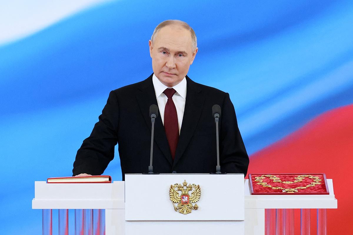 Putin ofrece diálogo a Occidente al asumir su quinto mandato como presidente de Rusia