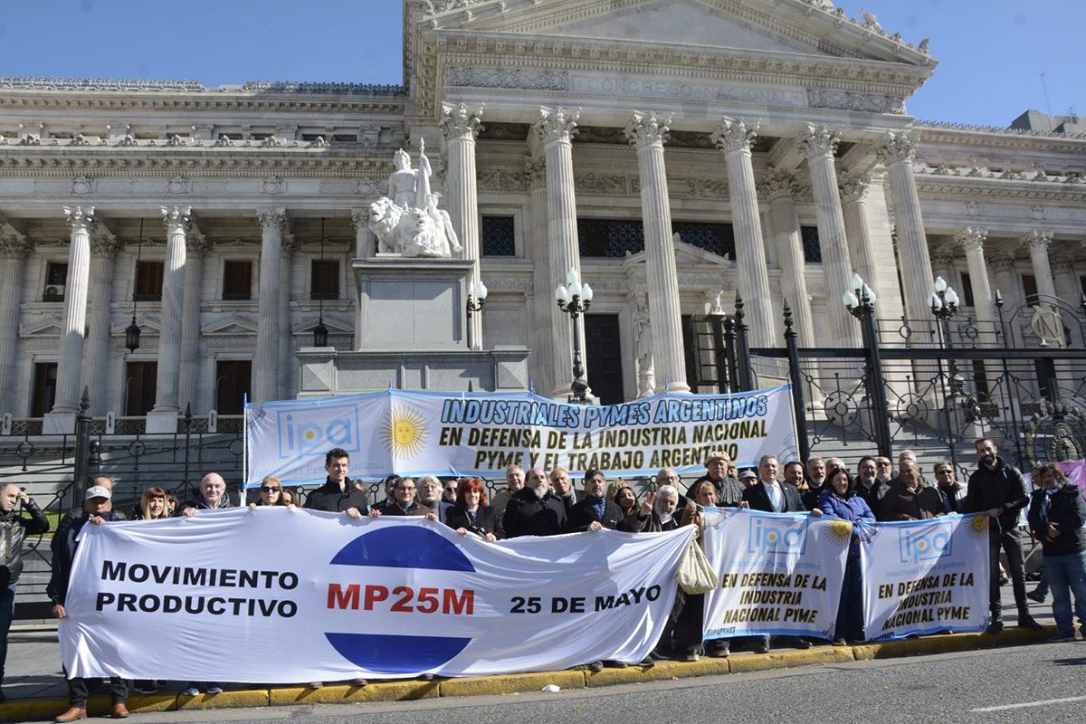 Ley Bases: lobby a favor de la UIA y críticas de las pymes