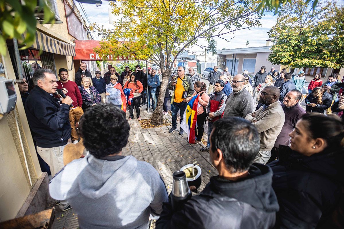 El Frente Amplio se mantiene arriba en todas las encuestas