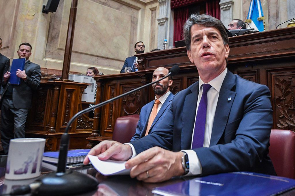 Cardiólogo, ministro entre las sombras y cercano a Santiago Caputo: quién es el nuevo titular de Salud 2 Cardiólogo, ministro entre las sombras y cercano a Santiago Caputo: quién es el nuevo titular de Salud