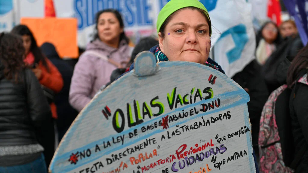 Los transfeminismos tomaron las calles contra los discursos de odio y la violencia económica 1 Los transfeminismos tomaron las calles contra los discursos de odio y la violencia económica