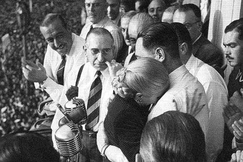 Evita: donde se funden el amor y la política
